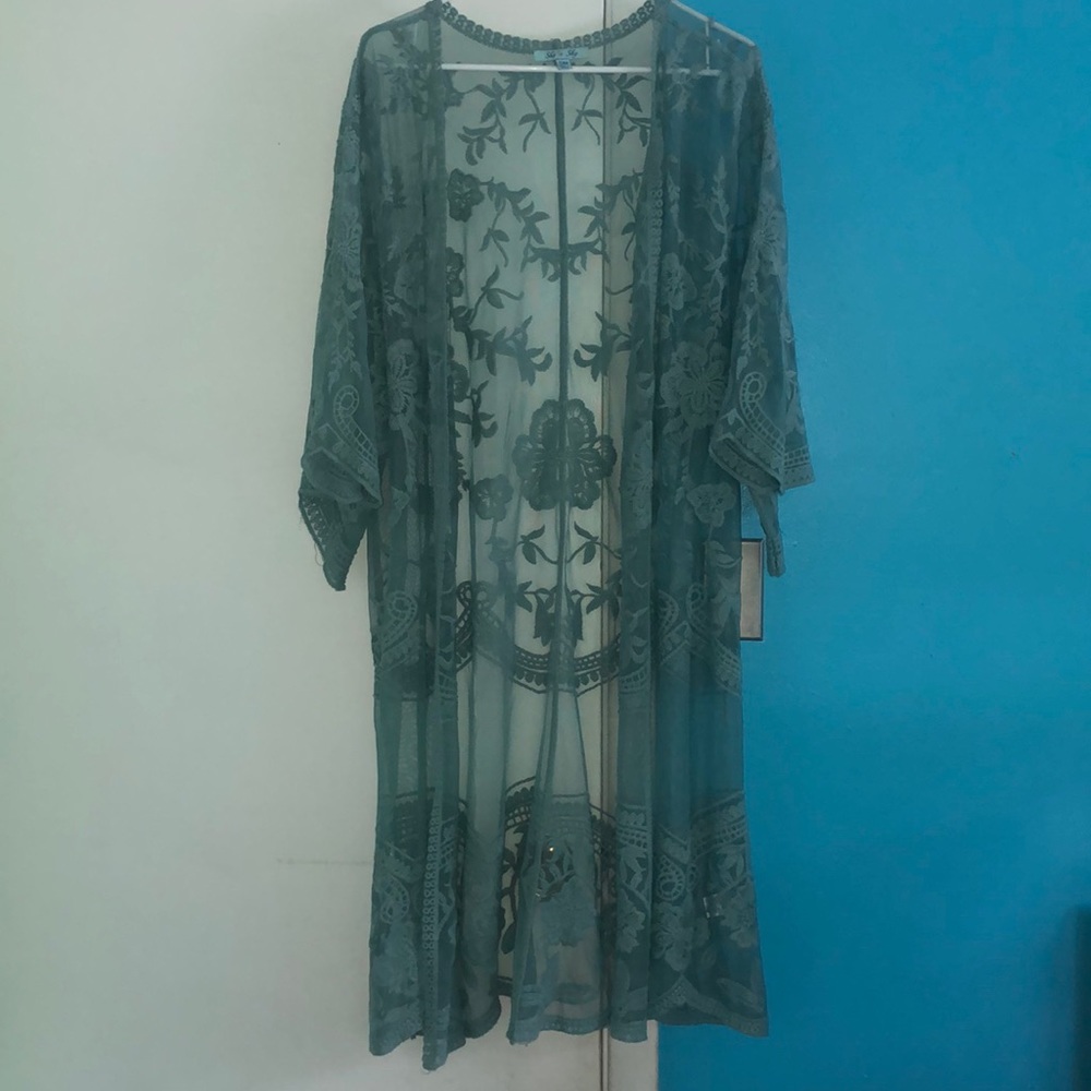 Lace boutique duster